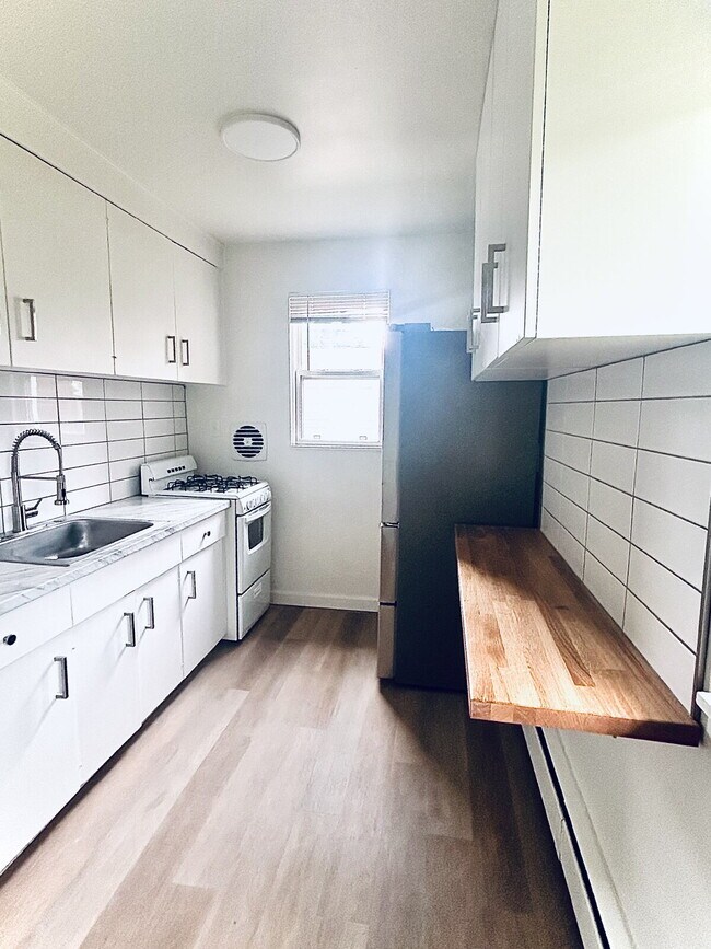Foto del edificio - Available Now!  Fully renovated 1 bedroom ...