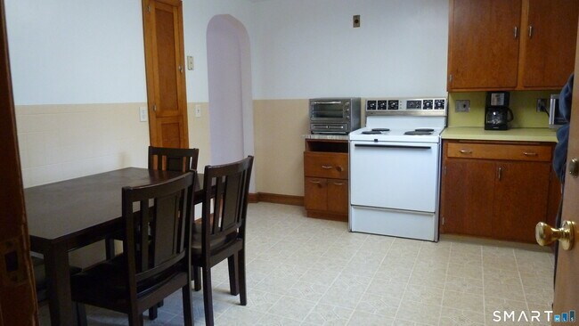 Foto del edificio - 223 Eno Ave