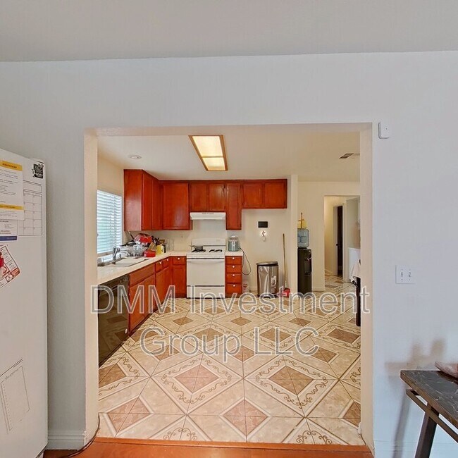 Foto del edificio - 14570 Stonecreek Trail