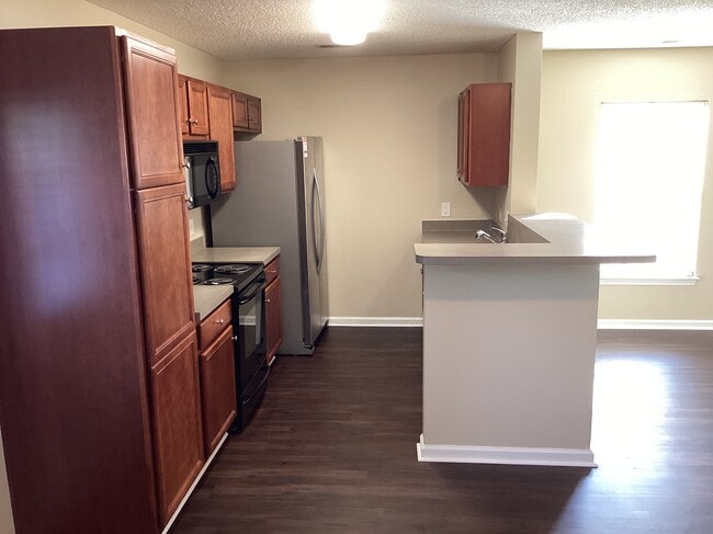 Building Photo - 8565 Chloe Ln