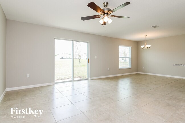 Building Photo - 458 Earhart Dr