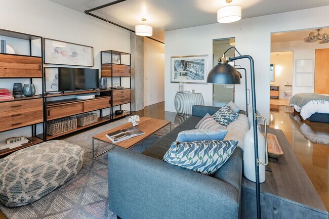 Foto del edificio - Brick + Iron Lofts at Dogpatch