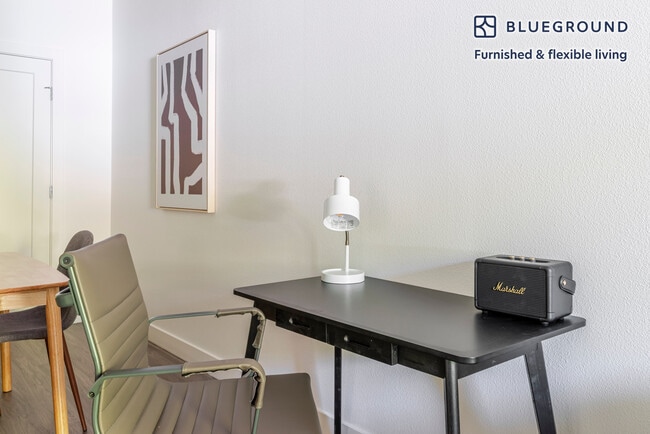 Building Photo - 138 Balbach St