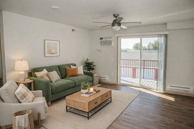 Building Photo - 435 Century Pl