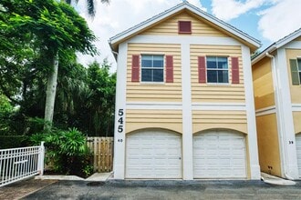 Building Photo - 545 SW 18th Ave