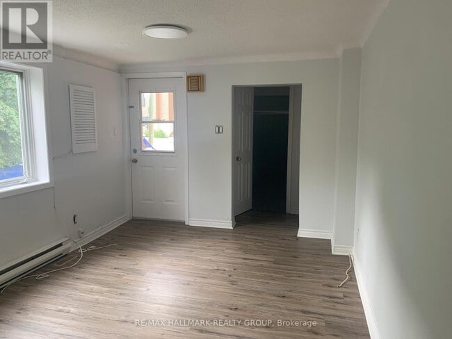Building Photo - 251 Marier Ave