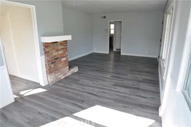 Building Photo - 2835 Casitas Ave