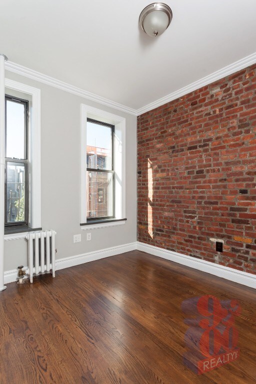 Primary Photo - 234 Mott St