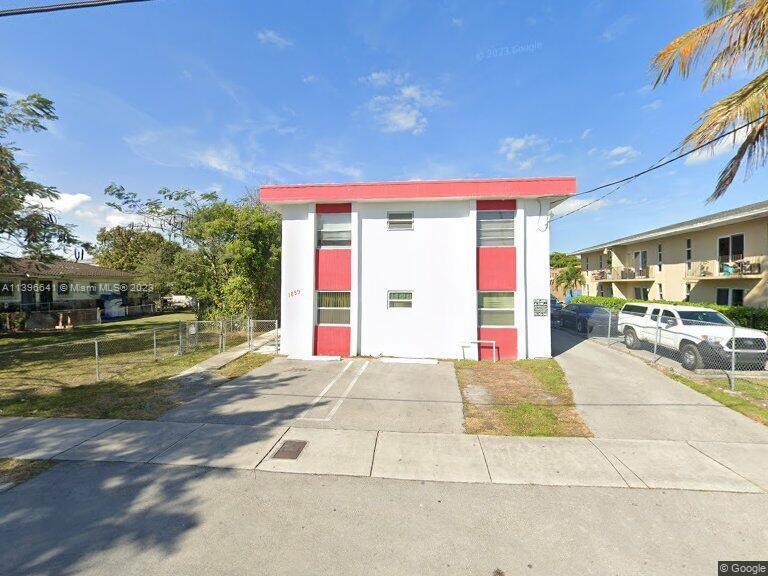 Foto principal - 1859 NW 18th Terrace