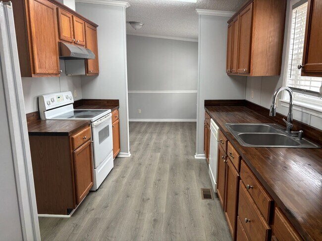 Foto del edificio - 129 Bayshore Dr