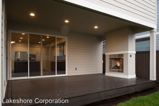 Building Photo - 5 br, 4.5 bath House - 3457 SE 18th St