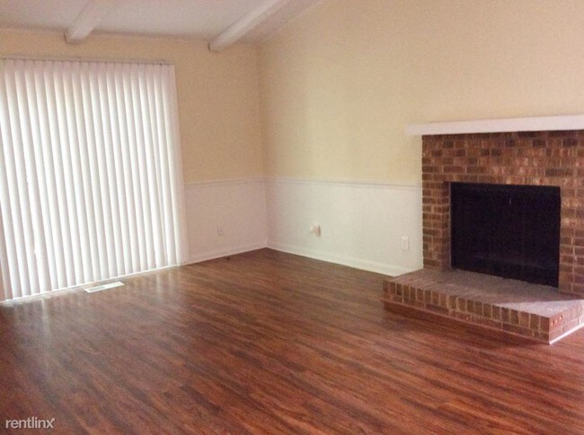 Building Photo - 6273 Branch Hill Cir