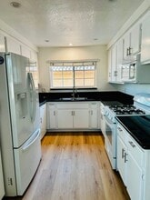 Building Photo - 4121 Hathaway Ave