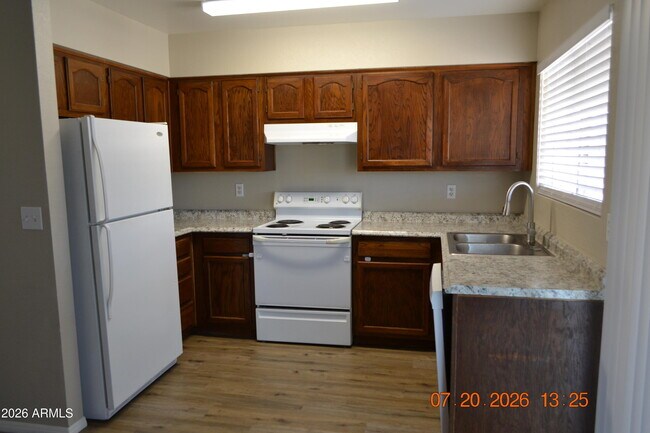 Building Photo - 2247 S Arizona Rd