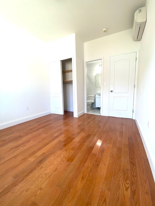 Foto del edificio - 8279 164th Pl