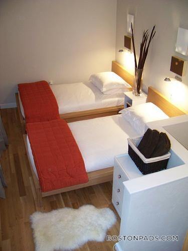 Building Photo - 435 Hanover St