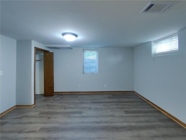 Foto del edificio - 7025 Drew Ave N