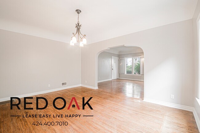 Foto del edificio - 109 S Sycamore Ave