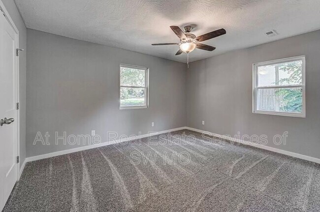 Foto del edificio - 3164 W Seminole St