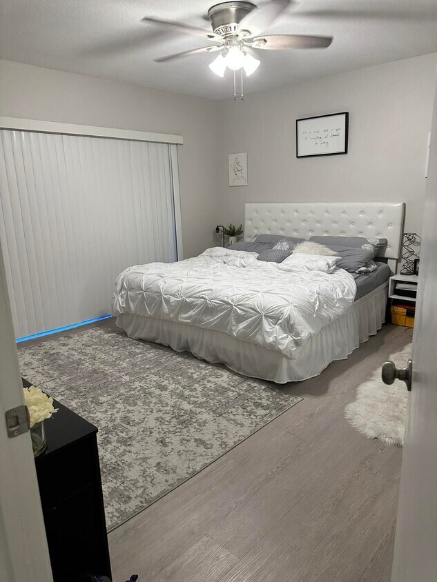 Foto principal - 1200 SE Parkview Pl