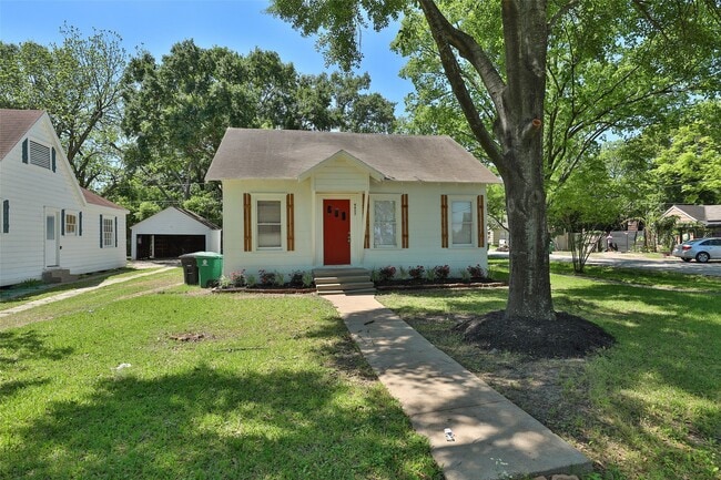Building Photo - 6402 Stratton St