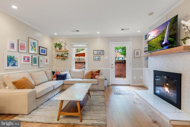 Foto del edificio - 1126 N Taylor St