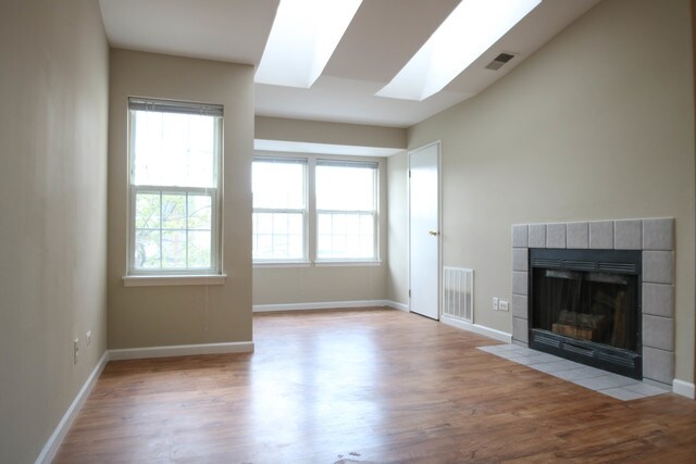 Building Photo - 1321 E Wyndham Cir