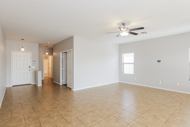 Building Photo - 735 E Michigan Ave