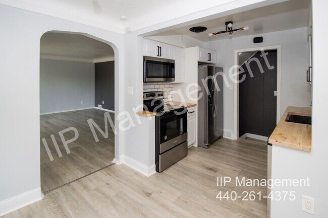 Foto del edificio - 4086 Hinsdale Rd