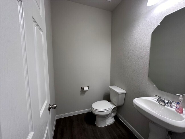 Building Photo - 13424 Merryville Harrogate Ln