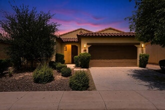 Building Photo - 4430 E Angela Dr