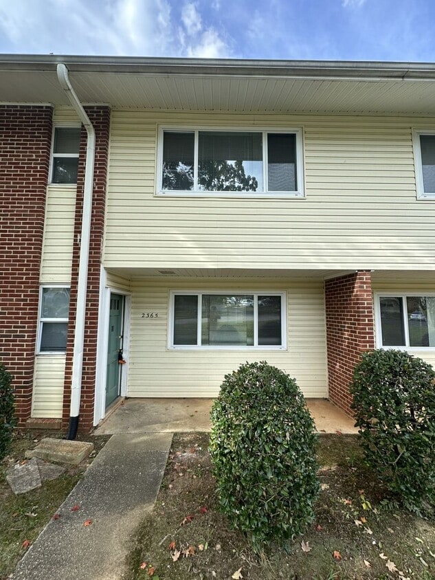 2365 Champion Ct, Raleigh, NC 27606 - Condo for Rent in Raleigh, NC ...