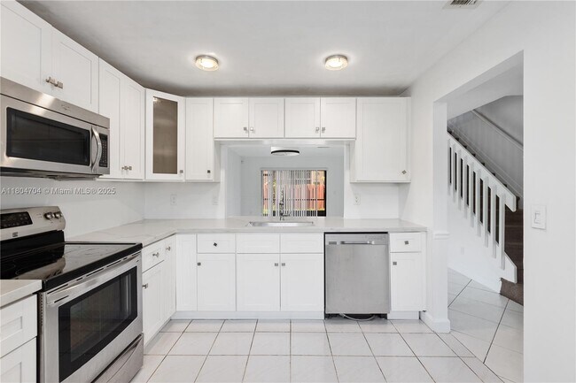 Foto del edificio - 10491 NW 6th St