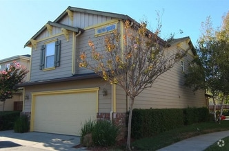 Building Photo - 3112 Puffin Cir