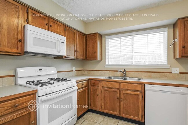 Building Photo - 16811 Tranquil Dr
