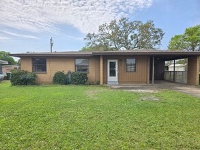 Building Photo - 1217 Duke Way