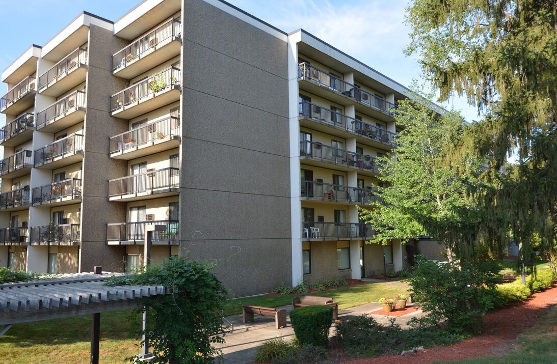 Tower 43 Restricted 62+ Apartments in Kent, OH