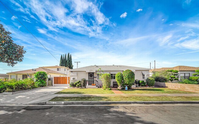 Foto del edificio - 17917 Evelyn Ave