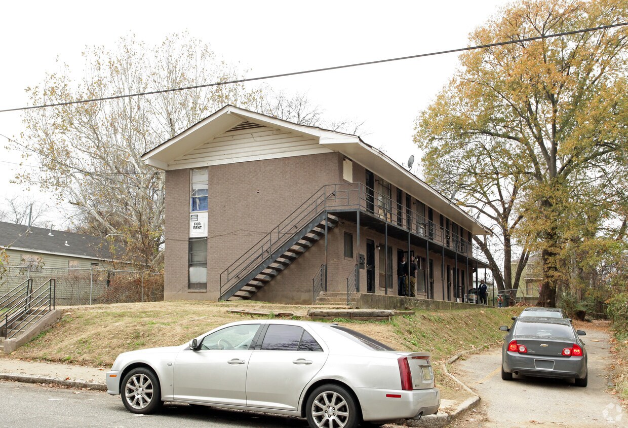 Primary Photo - 301 N Manassas St
