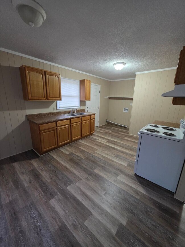 Foto del edificio - 3 BR - Looks New!!!!