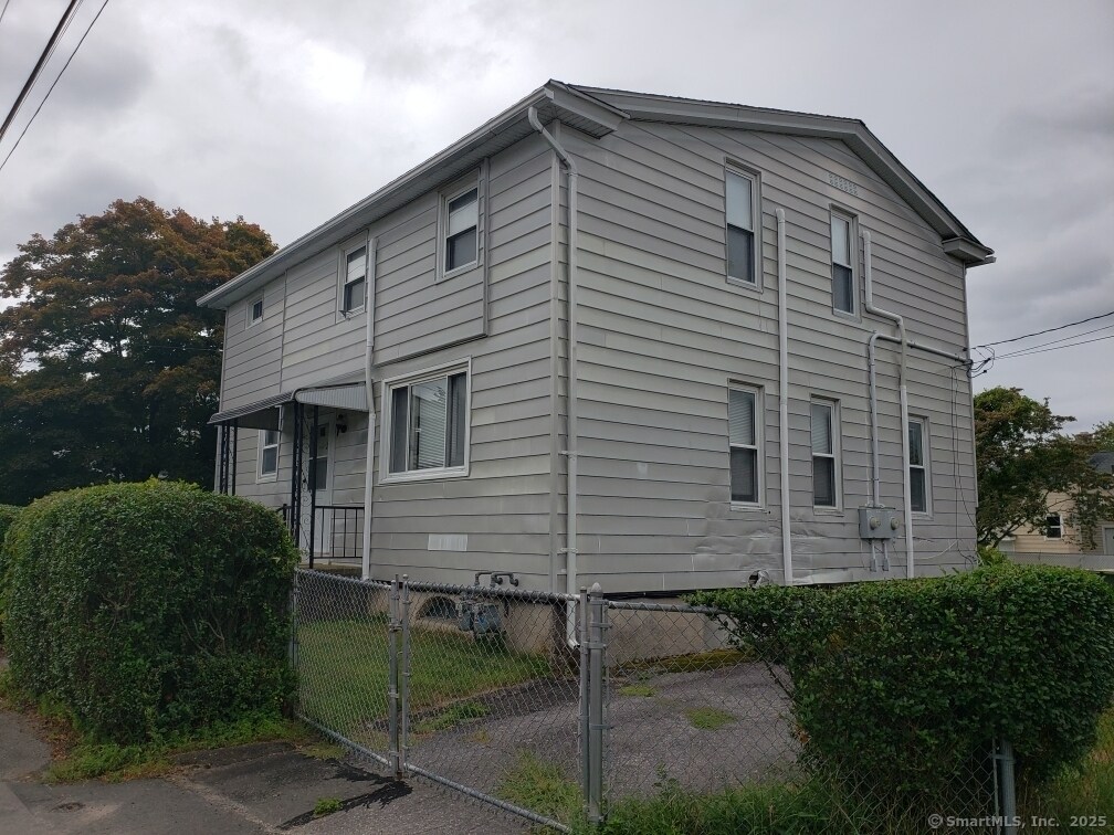 Foto principal - 359 Atwood Ave
