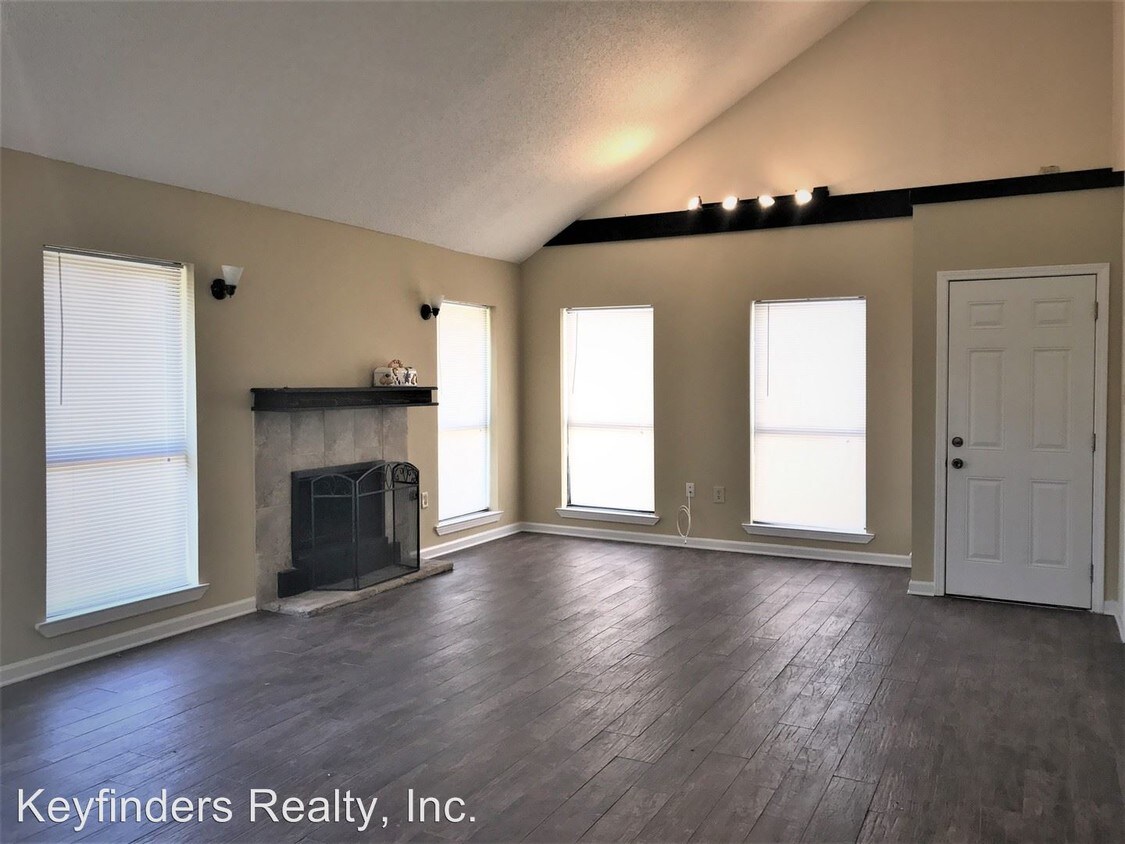 Foto principal - 1433 Millerville Rd