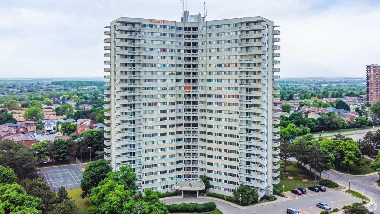 Photo principale - 220 Steeles Avenue West