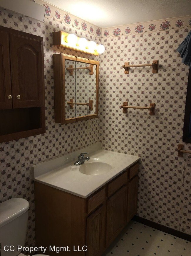 Foto del edificio - 2 br, 1 bath House - 111 E. Monroe St