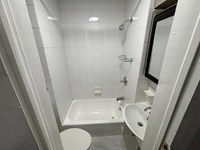 Foto del edificio - 303 58th St