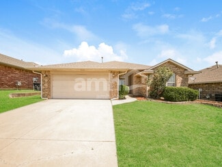 Building Photo - 1405 SE 16th St