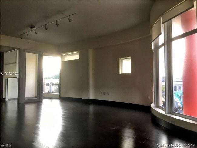 Building Photo - 6709 Biscayne Blvd