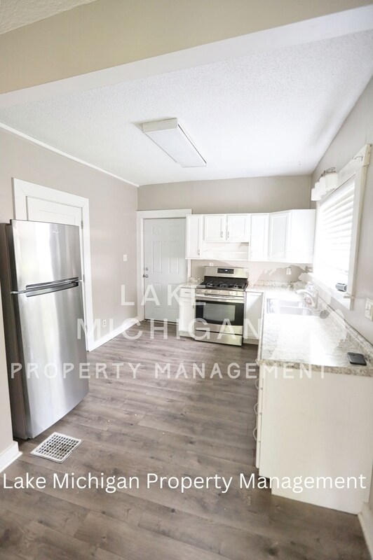 Foto del edificio - 943 Baldwin St SE
