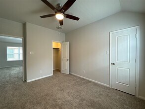 Building Photo - 2611 Hoffman Ln Building Photo - 2611 Hoffman Ln