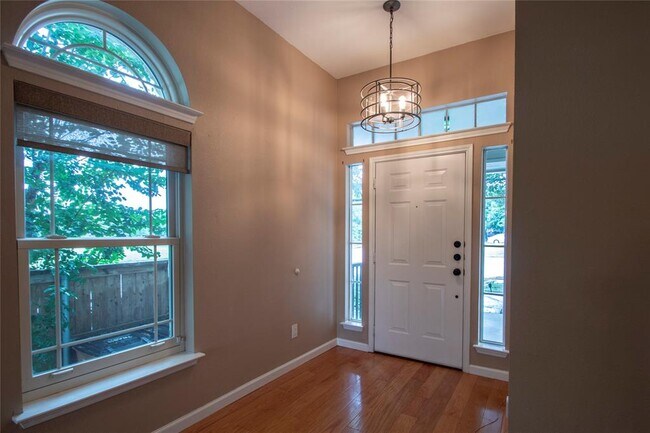 Building Photo - 1109 Traci Michelle Dr